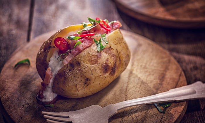 20200703_082140_694365_khoaitay-max-1800x1800-1 Một củ khoai tây nướng cỡ vừa